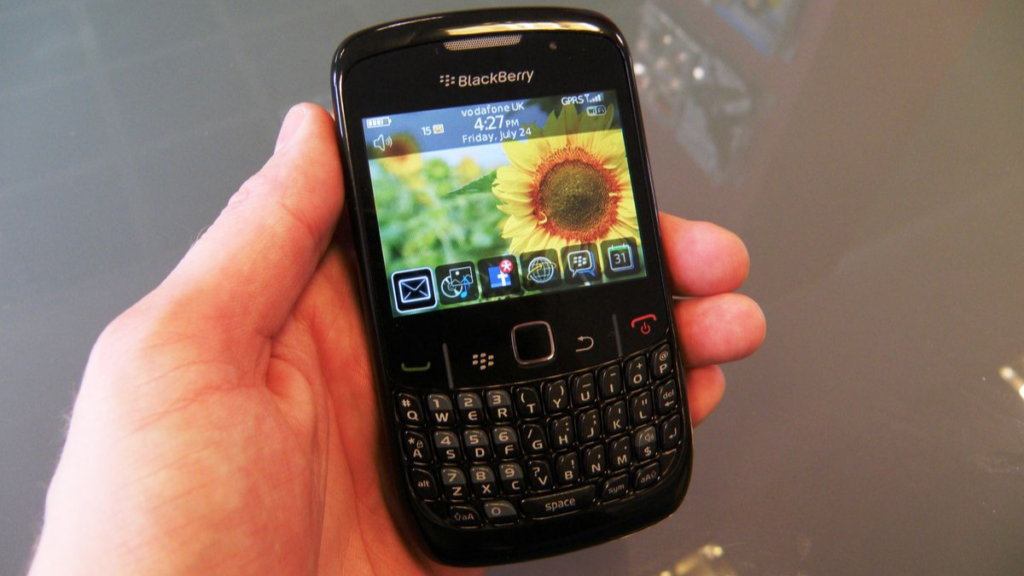 BlackBerry Curve 8520 first smartphone
