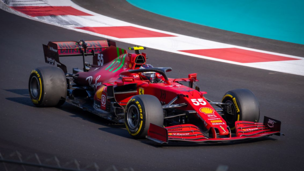 Crowded Formula 1 General Admission trackside barrier restrictions.