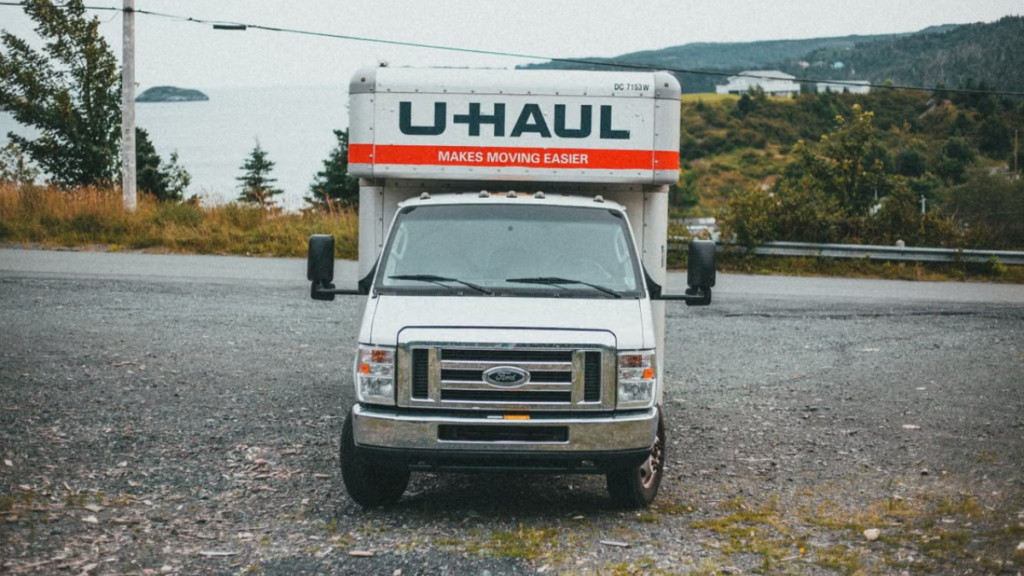 commercial-fleet-buying-strategy-trucks