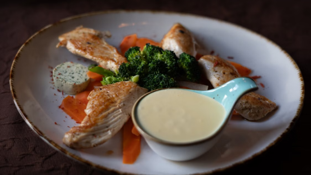 dry-bright-orange-red-lentils-on-wooden-table-chicken-recipe-easy-quick
